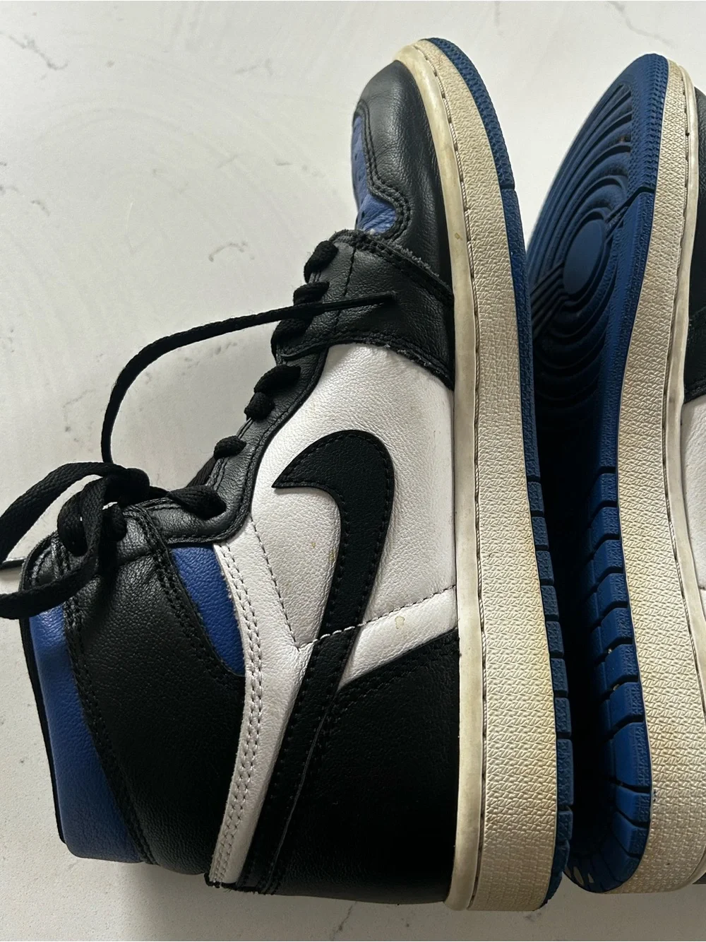 Nike air Jordan 1 retro high og royal toe men’s size 7